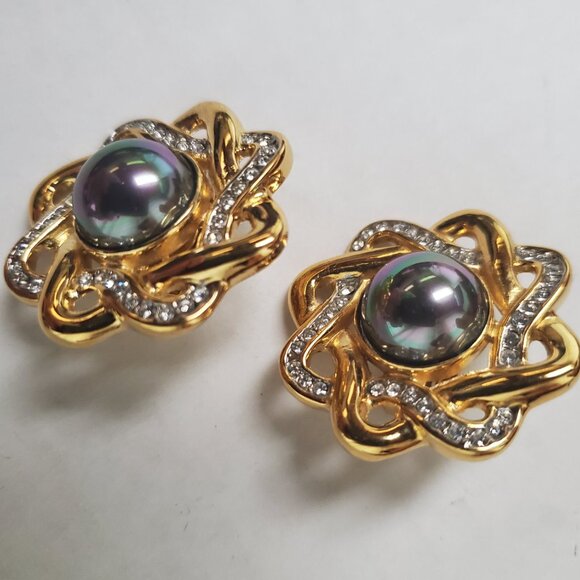 Fifth Ave Collection Faux Tahitian Pearl Rhinestone Clip Earrings - Picture 3 of 8